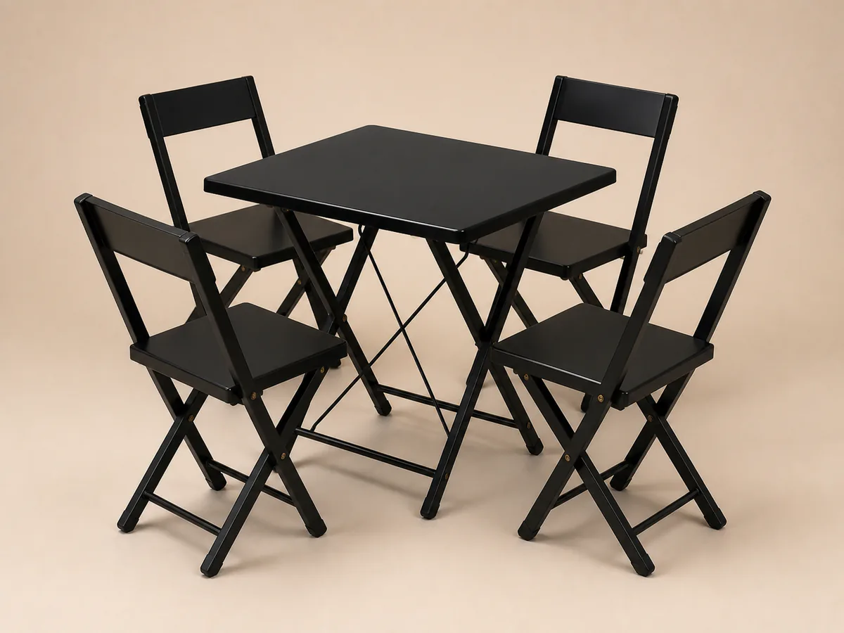 Mesa Quadrada com 4 Cadeiras